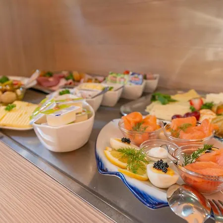 Hotel An Der Stadthalle - Hbf (adults Only) Rostock