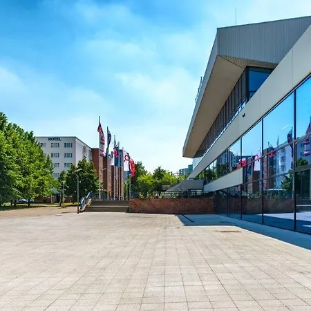 An Der Stadthalle Rostock-hbf (adults Only) 3*