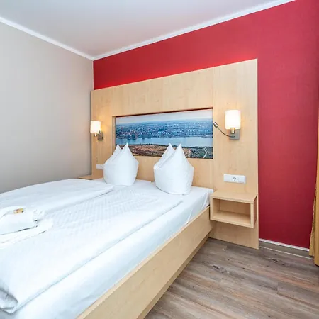 An Der Stadthalle Rostock-hbf (adults Only) 3*